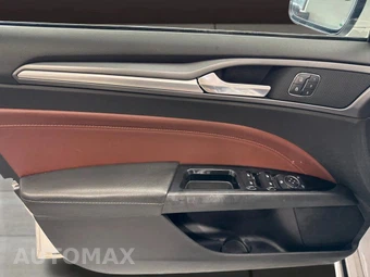 2016 Ford Fusion Titanium - miniatura 18