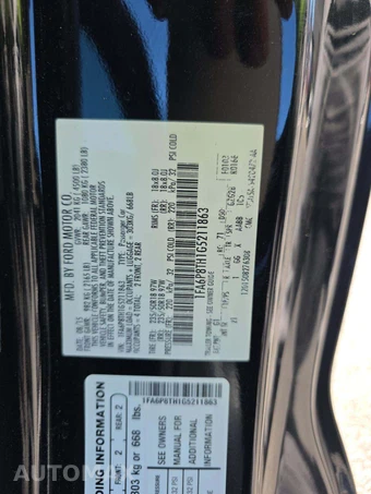 2016 Ford Mustang EcoBoost Coupe – miniatura 2