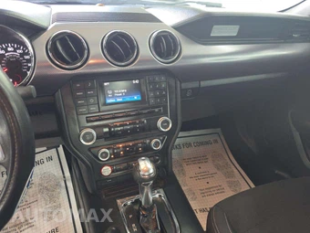 2016 Ford Mustang EcoBoost Coupe – miniatura 10