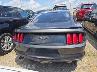 2016 Ford Mustang EcoBoost Coupe – miniatura 5