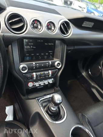 2016 Ford Mustang EcoBoost Premium Coupe – miniatura 10