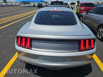 2016 Ford Mustang EcoBoost Premium Coupe – miniatura 5