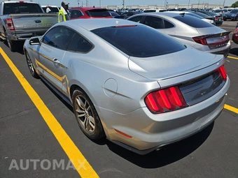 2016 Ford Mustang EcoBoost Premium Coupe – miniatura 6