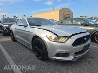 2016 Ford Mustang EcoBoost Premium Coupe – miniatura 3