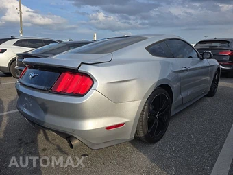 2016 Ford Mustang EcoBoost Premium Coupe – miniatura 4