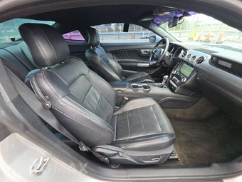 2016 Ford Mustang EcoBoost Premium Coupe – miniatura 8