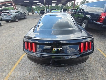 2016 Ford Mustang GT Coupe - miniatura 5