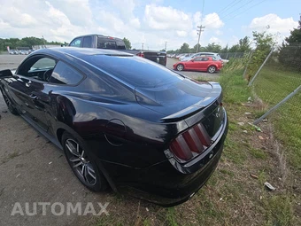 2016 Ford Mustang GT Coupe - miniatura 6