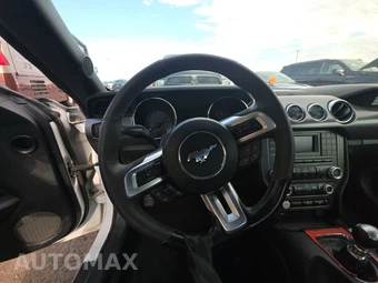 2016 Ford Mustang GT Coupe - miniatura 10