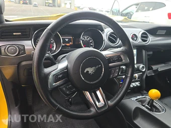 2016 Ford Mustang GT Premium Coupe - miniatura 10
