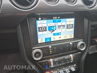 2016 Ford Mustang GT Premium Coupe - miniatura 11
