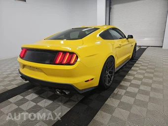 2016 Ford Mustang GT Premium Coupe - miniatura 4