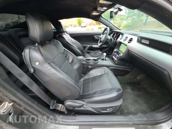 2016 Ford Mustang GT Premium Coupe - miniatura 18