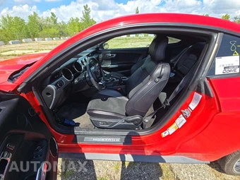 2016 Ford Mustang GT Premium Coupe - miniatura 3