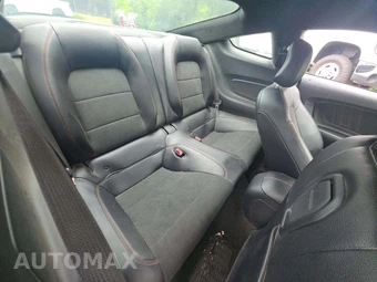 2016 Ford Mustang GT Premium Coupe - miniatura 16