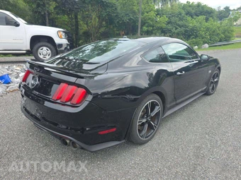 2016 Ford Mustang GT Premium Coupe - miniatura 3