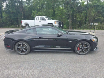 2016 Ford Mustang GT Premium Coupe - miniatura 4