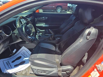 2016 Ford Mustang GT Premium Coupe - miniatura 7