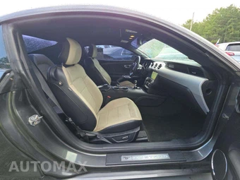 2016 Ford Mustang GT Premium Coupe - miniatura 18