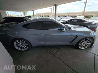 2016 Ford Mustang Shelby GT350 Coupe - miniatura 4