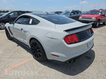 2016 Ford Mustang Shelby GT350 Coupe - miniatura 6