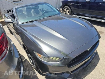 2016 Ford Mustang V6 Convertible – miniatura 4