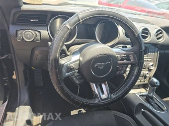 2016 Ford Mustang V6 Coupe - miniatura 10