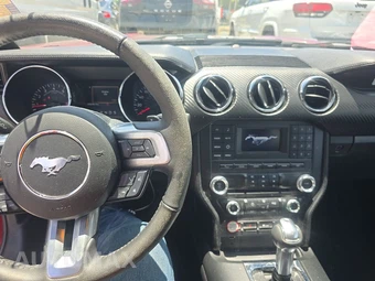 2016 Ford Mustang V6 Coupe - miniatura 11