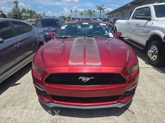 2016 Ford Mustang V6 Coupe - miniatura 2