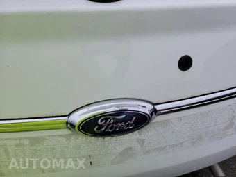 2016 Ford Police Interceptor Sedan – miniatura 16