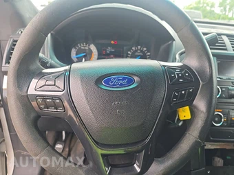 2016 Ford Police Interceptor Utility – miniatura 10