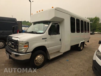 2016 Ford Super Duty E-350 Cutaway DRW 158.0" WB