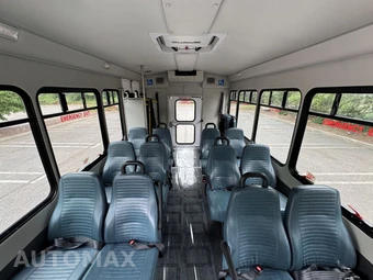 2016 Ford Super Duty E-350 Cutaway DRW - miniatura 25