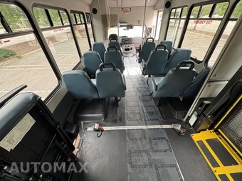 2016 Ford Super Duty E-350 Cutaway DRW - miniatura 27