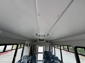 2016 Ford Super Duty E-350 Cutaway DRW - miniatura 35