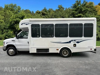 2016 Ford Super Duty E-350 Cutaway DRW - miniatura 4