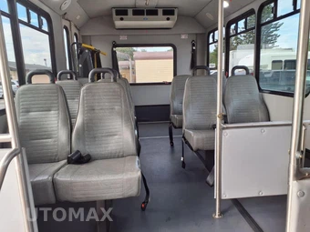 2016 Ford Super Duty E-350 Cutaway DRW - miniatura 15