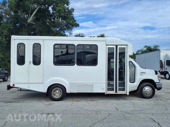 2016 Ford Super Duty E-350 Cutaway DRW - miniatura 2