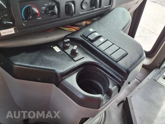 2016 Ford Super Duty E-350 Cutaway DRW - miniatura 26