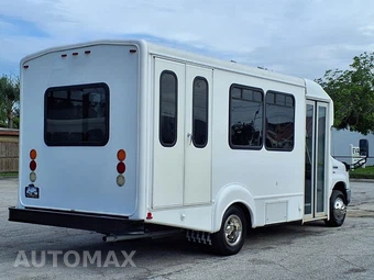 2016 Ford Super Duty E-350 Cutaway DRW - miniatura 3