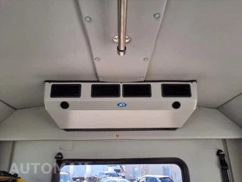 2016 Ford Super Duty E-350 Cutaway DRW - miniatura 24