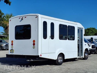 2016 Ford Super Duty E-350 Cutaway DRW - miniatura 5