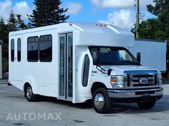 2016 Ford Super Duty E-350 Cutaway DRW - miniatura 1