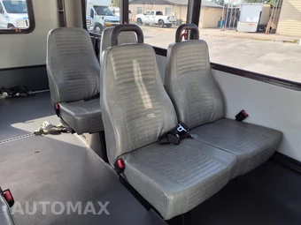 2016 Ford Super Duty E-350 Cutaway DRW - miniatura 18