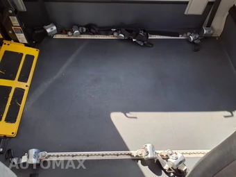 2016 Ford Super Duty E-350 Cutaway DRW - miniatura 20
