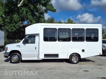 2016 Ford Super Duty E-350 Cutaway DRW - miniatura 6