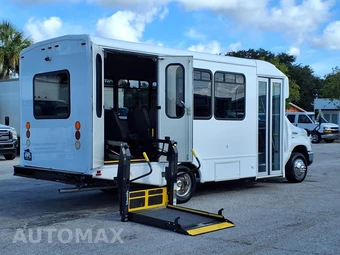 2016 Ford Super Duty E-350 Cutaway DRW - miniatura 9