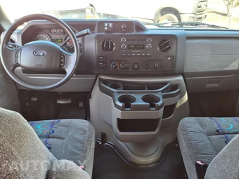 2016 Ford Super Duty E-350 Cutaway DRW - miniatura 10