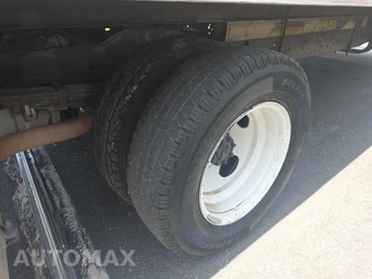 2016 Ford Super Duty E-350 Cutaway DRW - miniatura 10