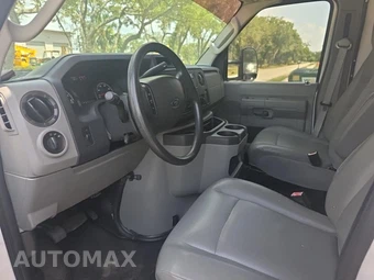 2016 Ford Super Duty E-350 Cutaway DRW - miniatura 13